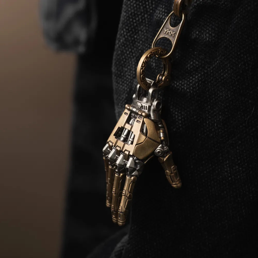 ✌️New "Utopia" Mechanical Bionic Hand Necklace Pendant