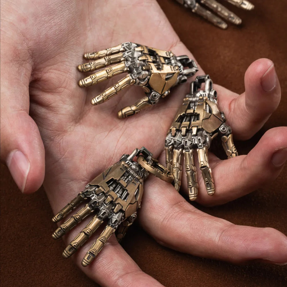 ✌️New "Utopia" Mechanical Bionic Hand Necklace Pendant