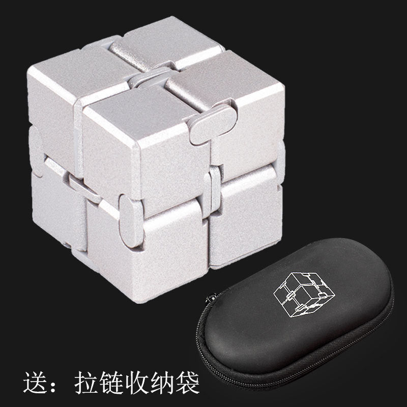 Cross-Border Wholesale Unlimited Rubik'S Cube, Ever-Changing Decompression Artifact, Decompression Toy, Adult Flipping Alloy Metal Finger Cube